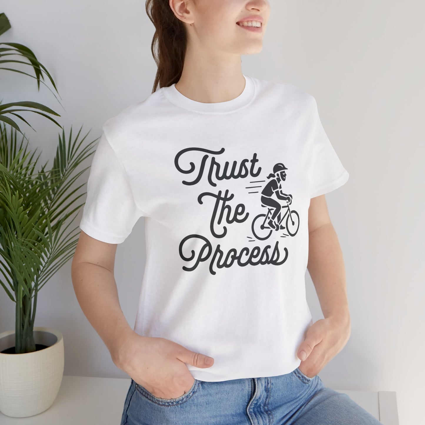 Trust the Process — Camiseta Unisex Softstyle (Diseño Ciclista)