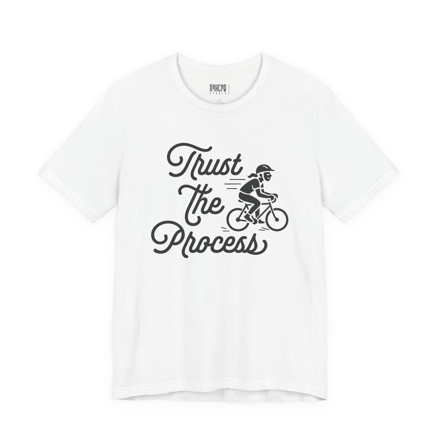 Trust the Process — Camiseta Unisex Softstyle (Diseño Ciclista)